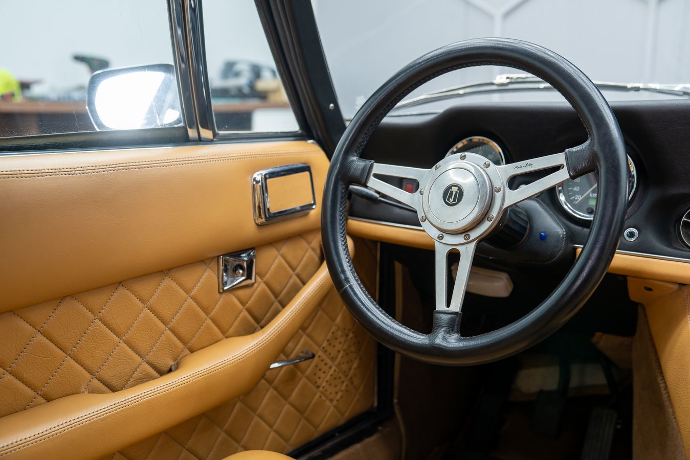 Jensen Interceptor-71.jpg